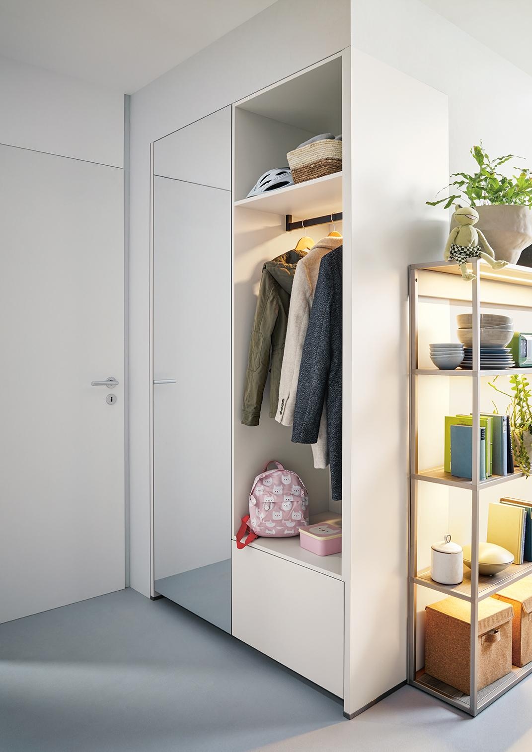 Garderobe in weiß